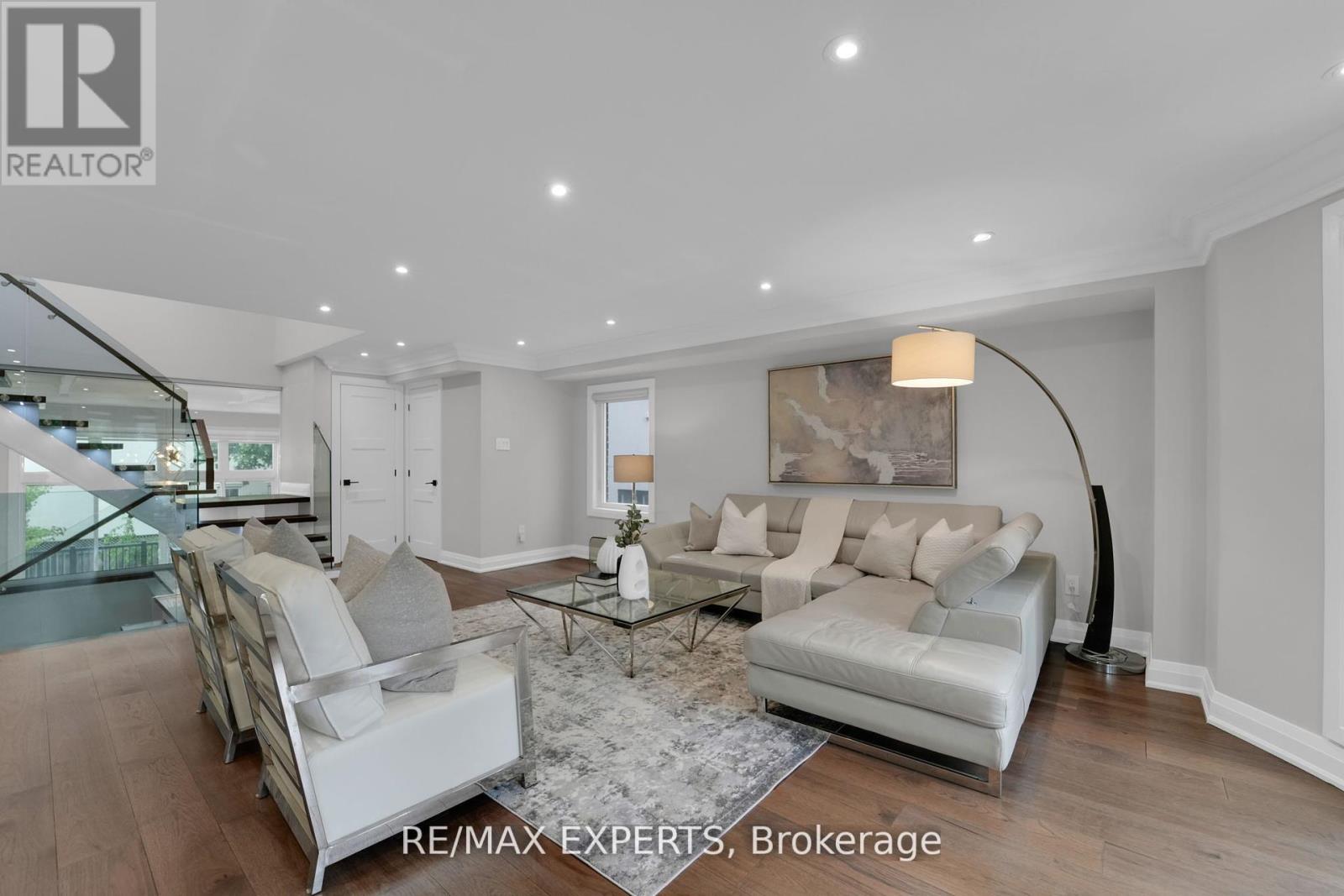 92 Churchill Avenue, Toronto (Willowdale West), Ontario  M2N 1Z1 - Photo 23 - C12376935