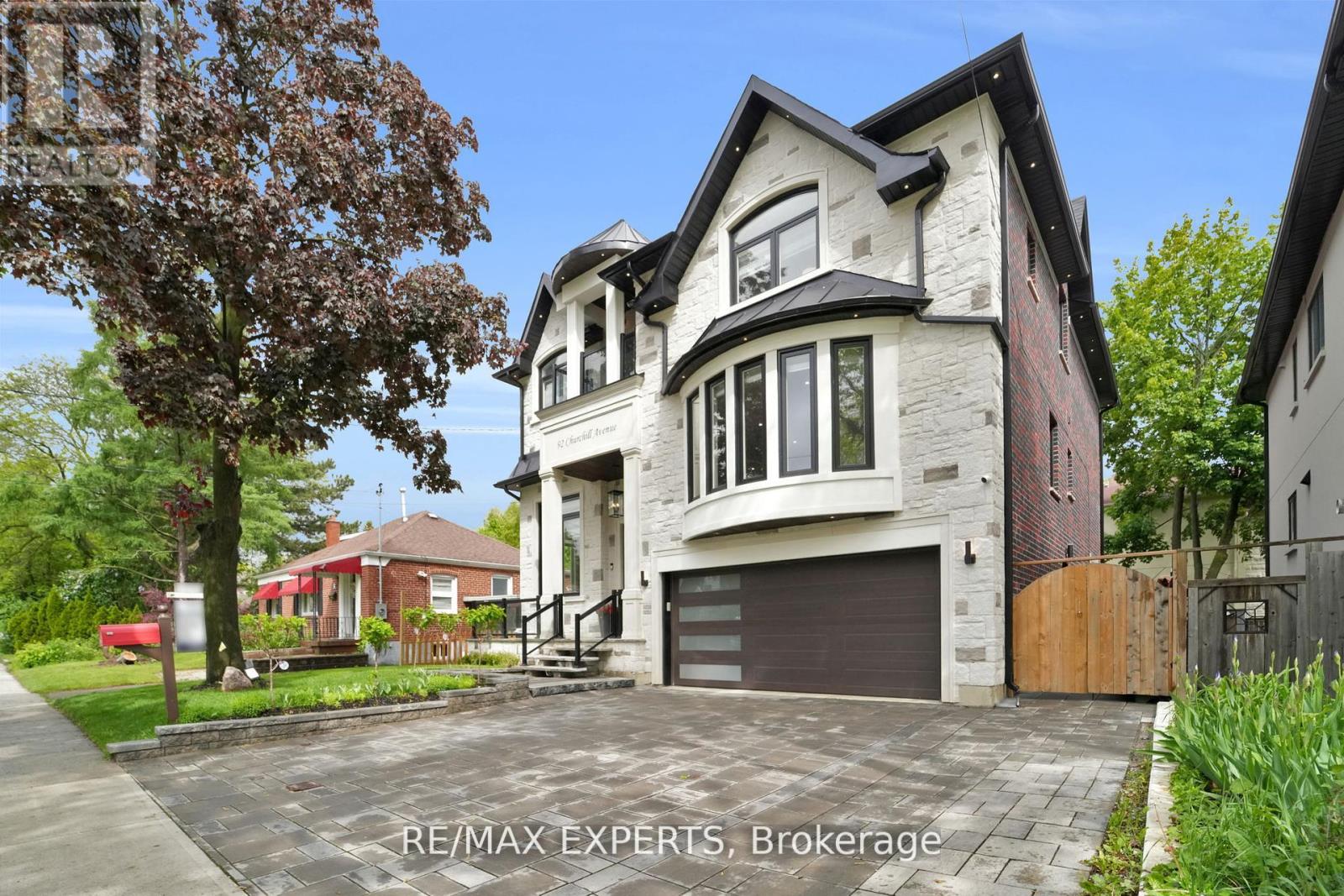 92 Churchill Avenue, Toronto (Willowdale West), Ontario  M2N 1Z1 - Photo 3 - C12376935