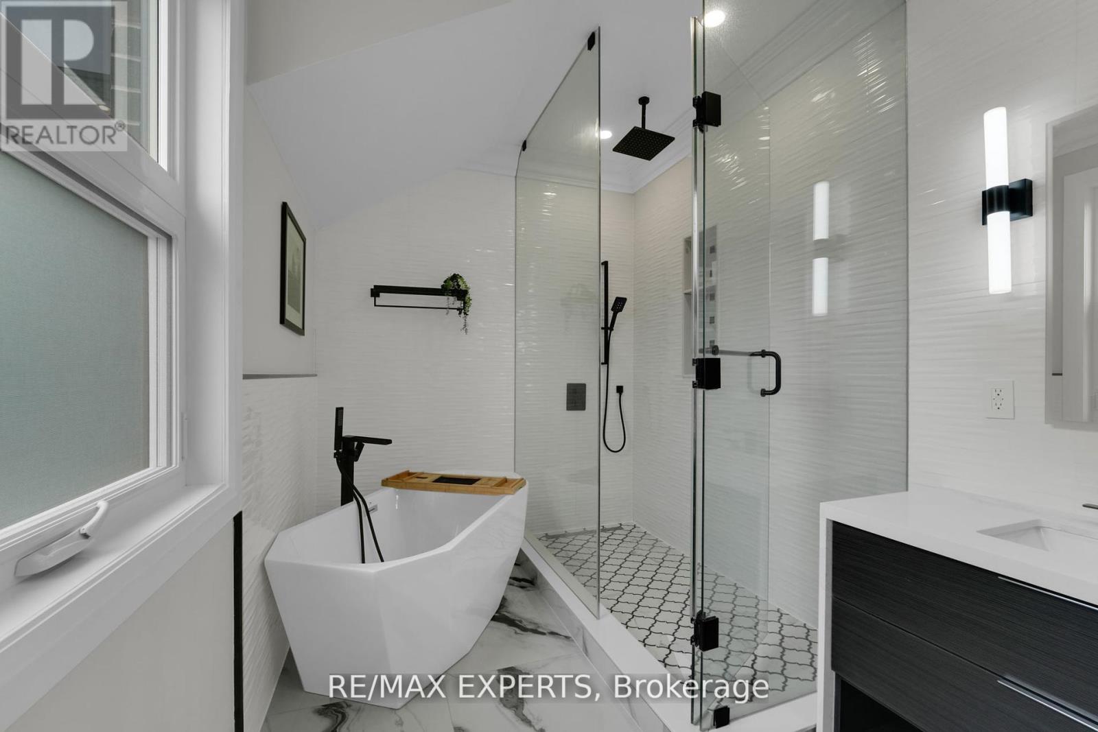 92 Churchill Avenue, Toronto (Willowdale West), Ontario  M2N 1Z1 - Photo 33 - C12376935