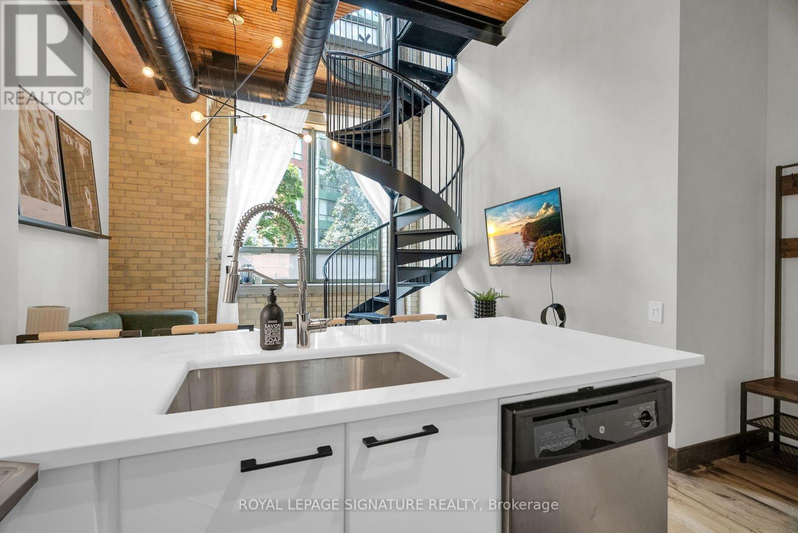 206 - 781 King Street W, Toronto (Niagara), Ontario  M5V 3L5 - Photo 13 - C12376961