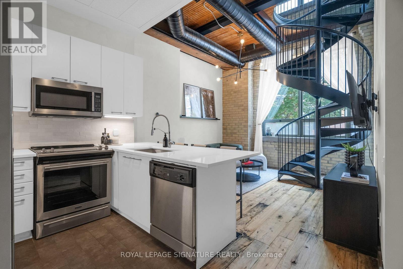 206 - 781 King Street W, Toronto (Niagara), Ontario  M5V 3L5 - Photo 2 - C12376961