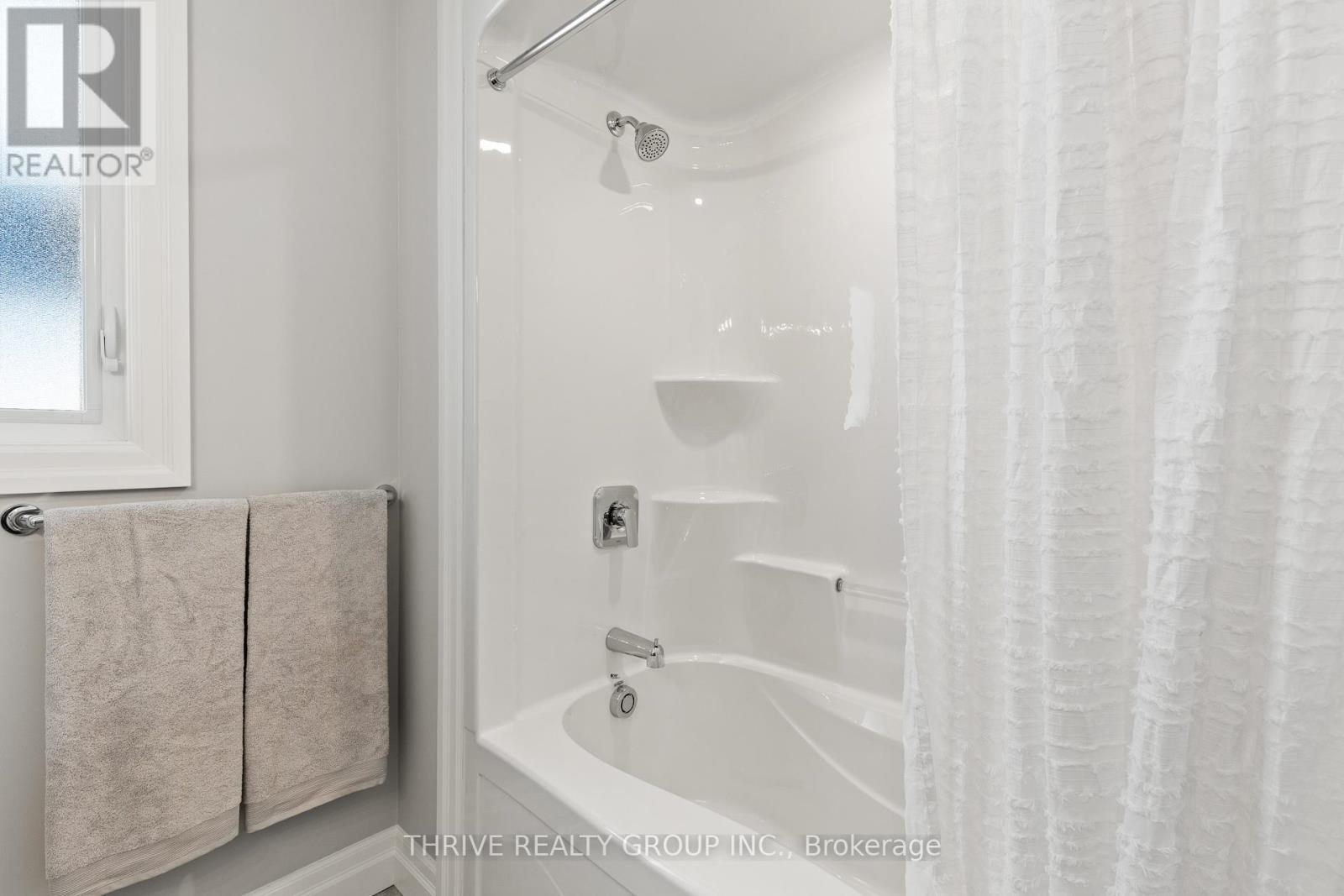 1 - 1061 Eagletrace Drive, London North, Ontario  N6G 0T3 - Photo 36 - X12377096