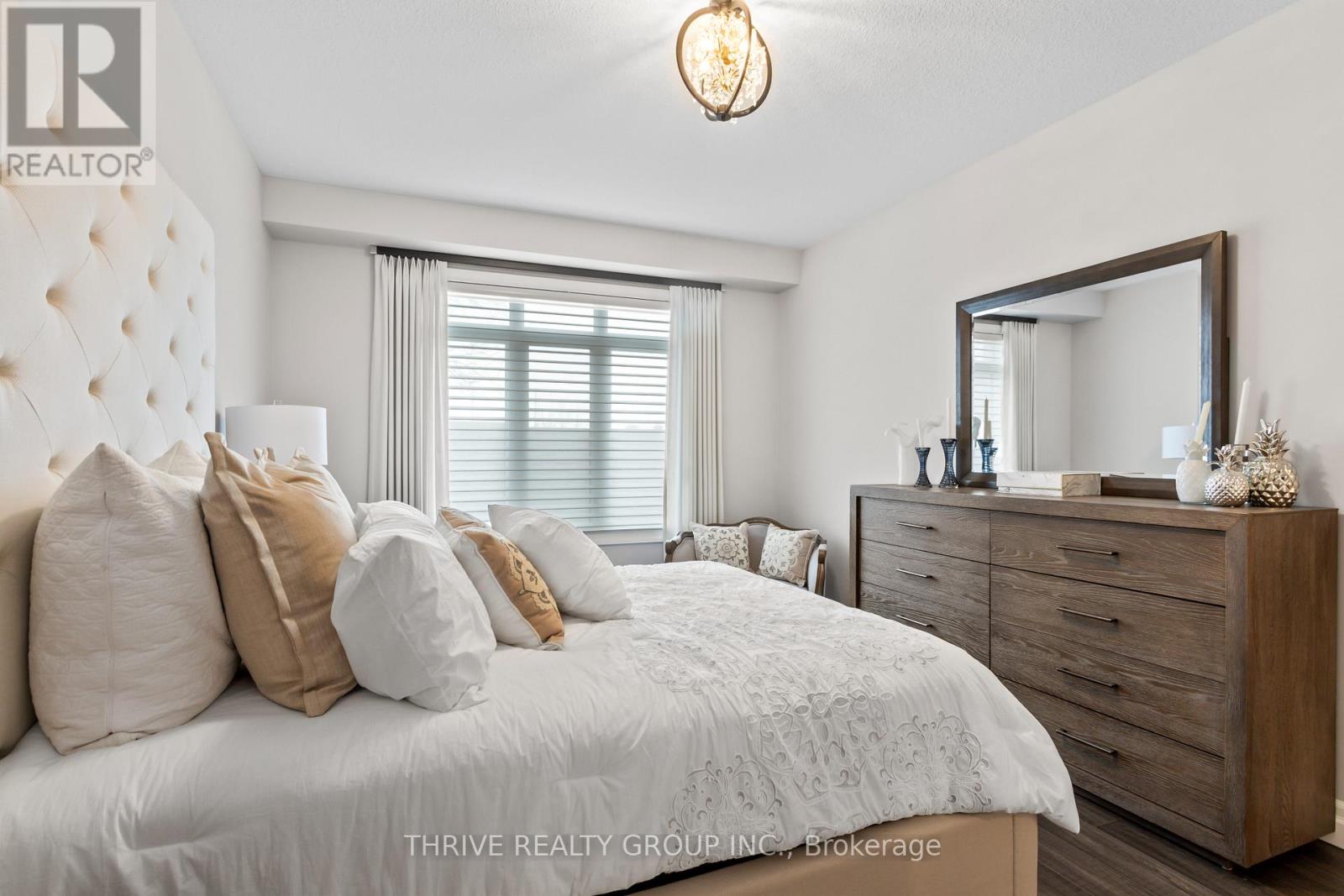 1 - 1061 Eagletrace Drive, London North, Ontario  N6G 0T3 - Photo 39 - X12377096