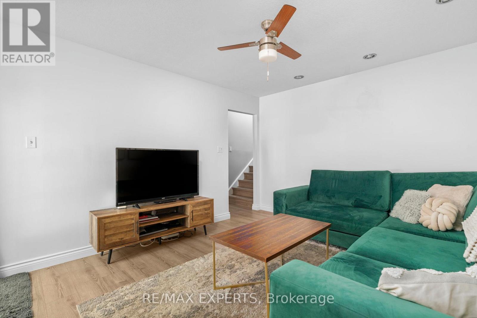 128 Heather Avenue, Cambridge, Ontario  N3C 2Y7 - Photo 12 - X12376540