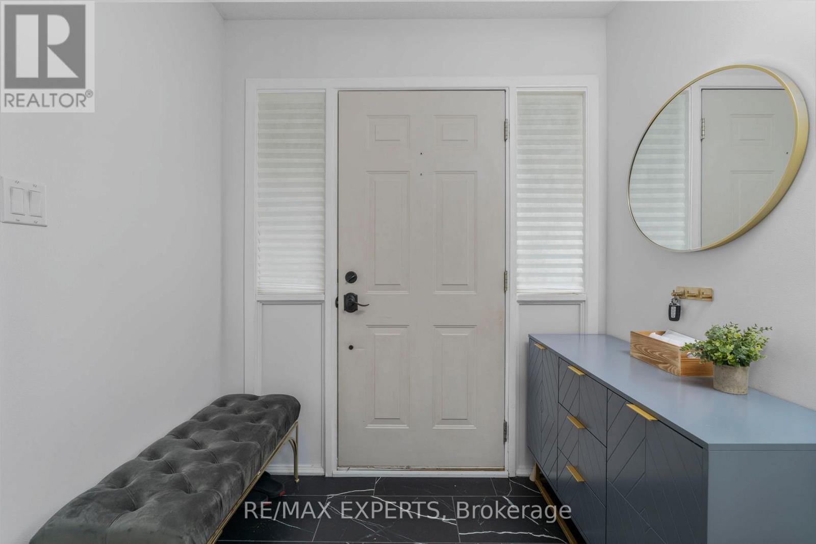 128 Heather Avenue, Cambridge, Ontario  N3C 2Y7 - Photo 4 - X12376540