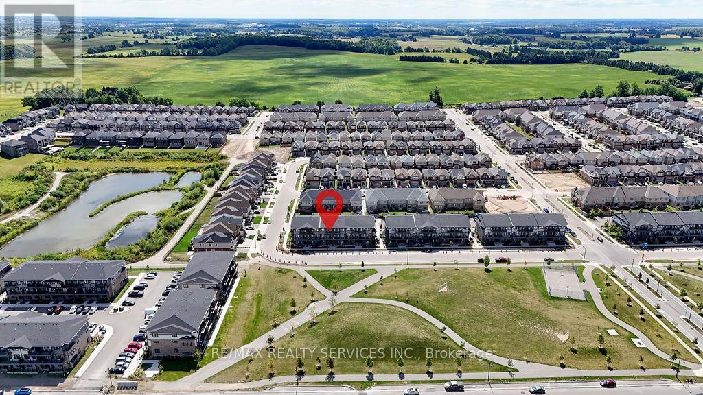 174 Wheat Lane, Kitchener, Ontario  N2R 0R6 - Photo 1 - X12376739