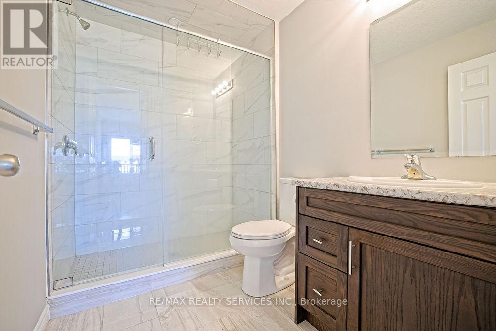 174 Wheat Lane, Kitchener, Ontario  N2R 0R6 - Photo 17 - X12376739