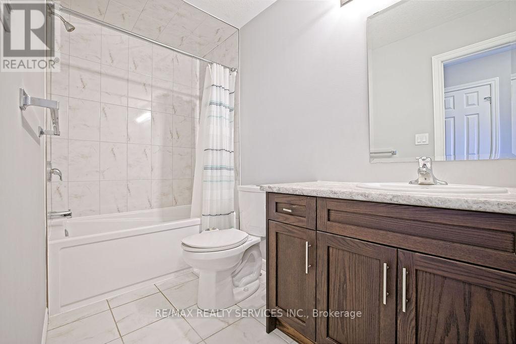 174 Wheat Lane, Kitchener, Ontario  N2R 0R6 - Photo 20 - X12376739