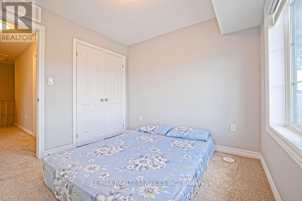 174 Wheat Lane, Kitchener, Ontario  N2R 0R6 - Photo 22 - X12376739