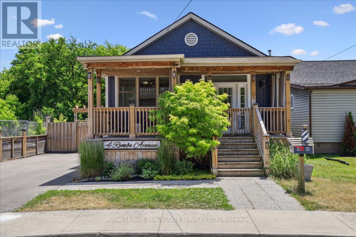 4 REMBE AVENUE, Hamilton, Ontario
