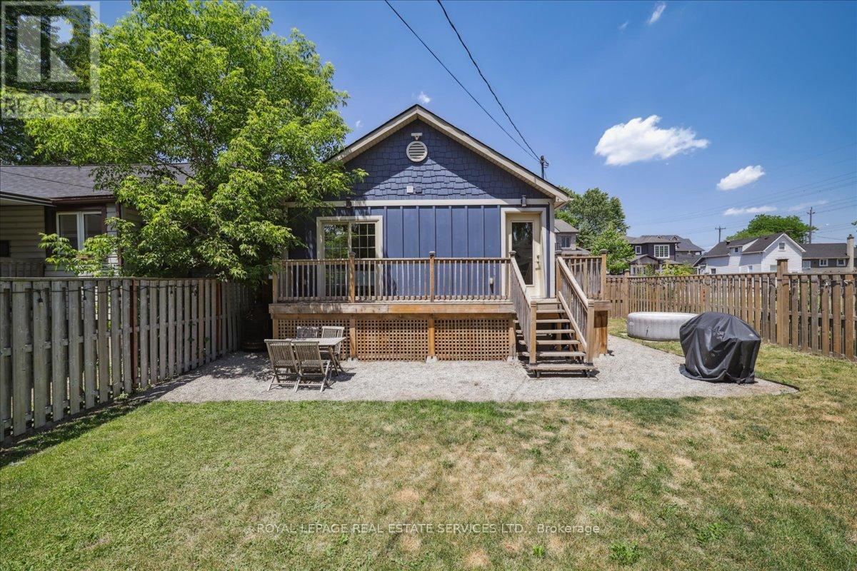 4 Rembe Avenue, Hamilton, Ontario  L8H 7G6 - Photo 19 - X12376800