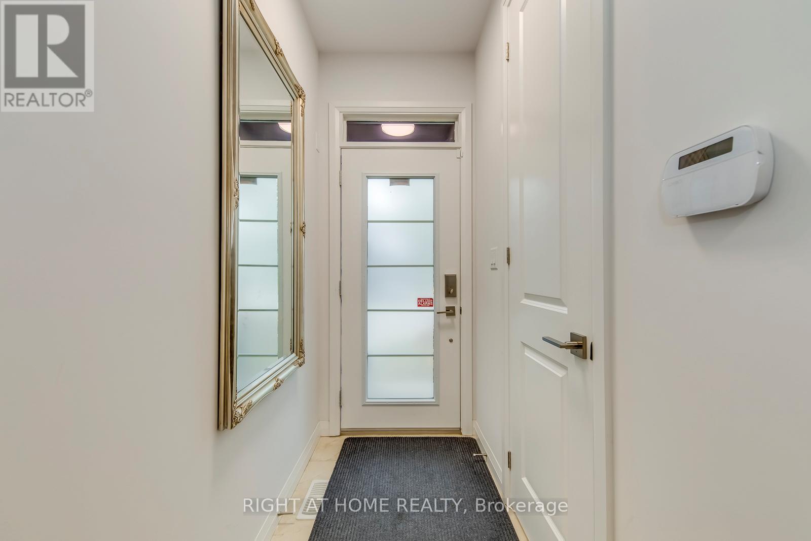 63 Burley Lane, Hamilton, Ontario  L9G 0G5 - Photo 3 - X12376815