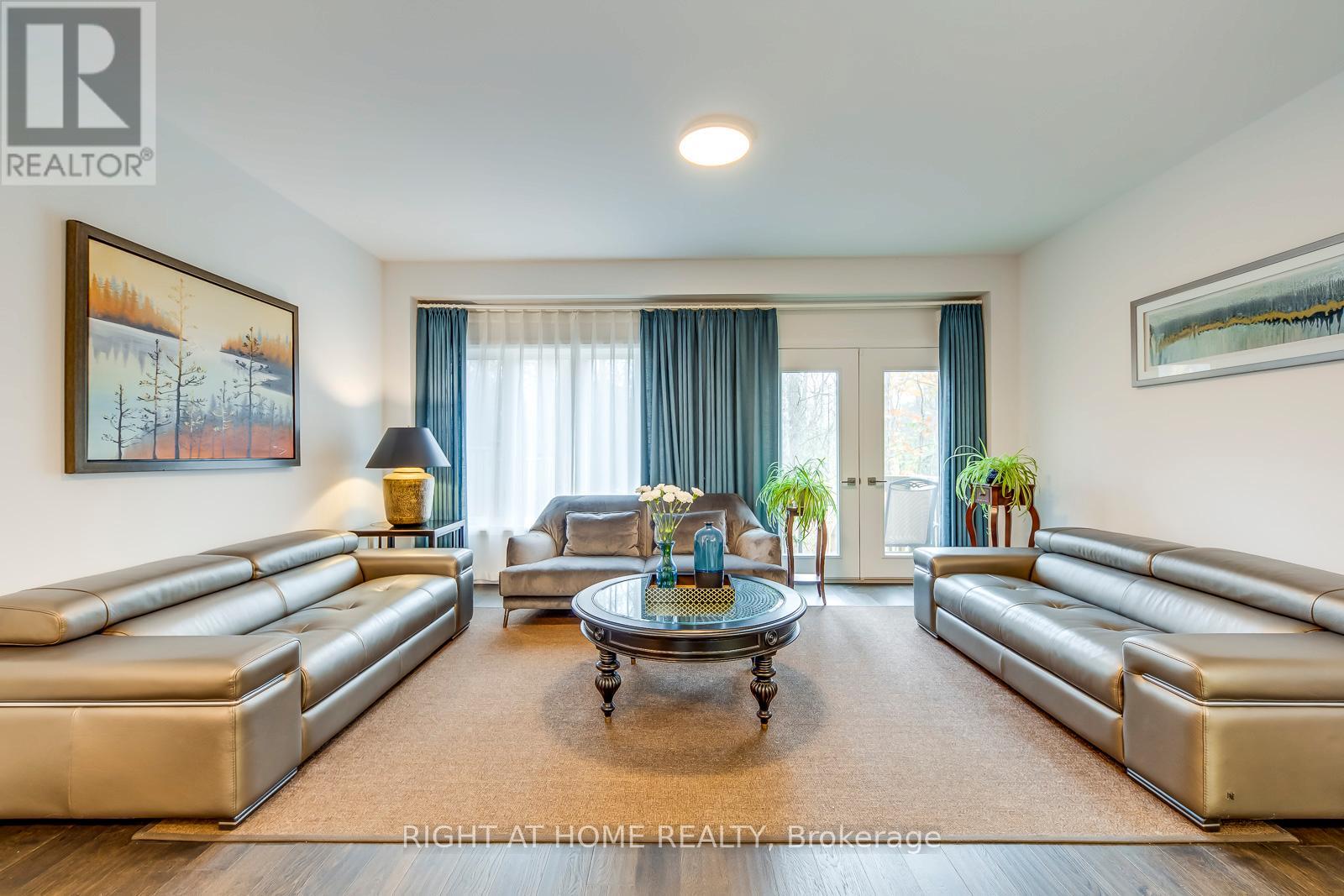 63 Burley Lane, Hamilton, Ontario  L9G 0G5 - Photo 8 - X12376815
