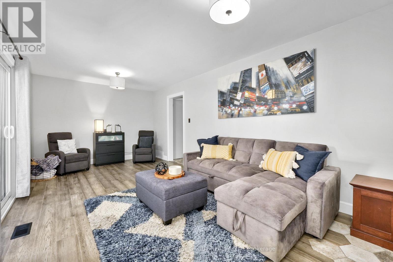 8 Ravensdale Road, Cobourg, Ontario  K9A 2B9 - Photo 10 - X12376837
