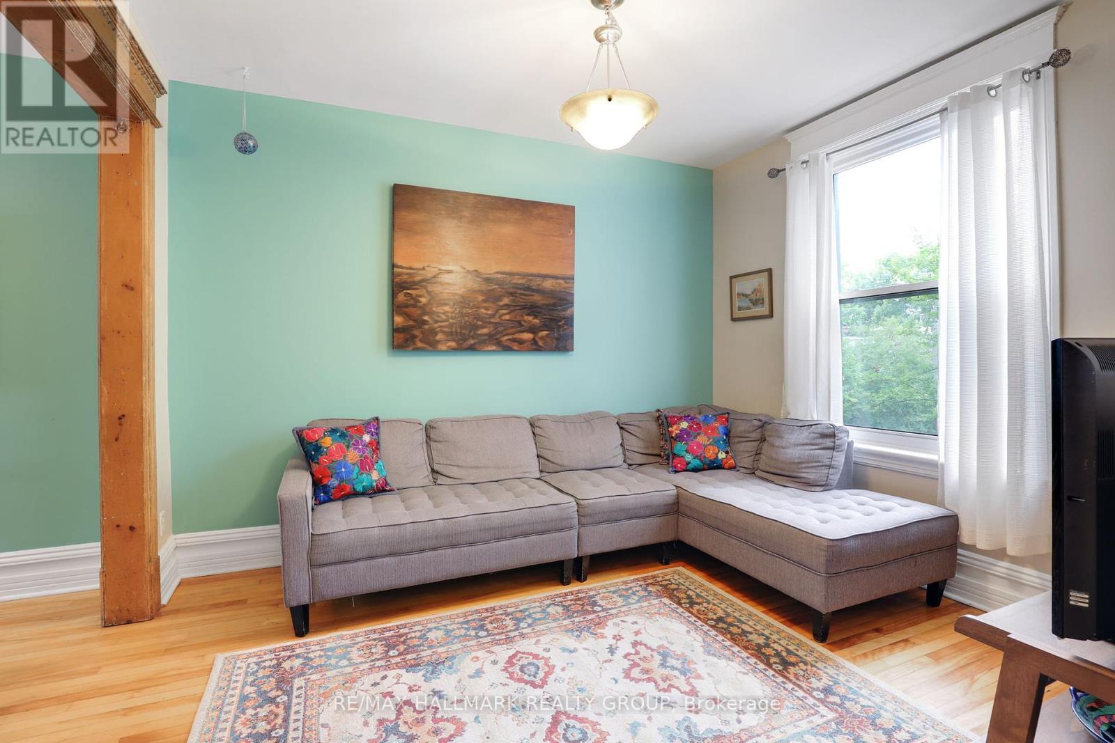 Property at 8 ELM STREET image 4