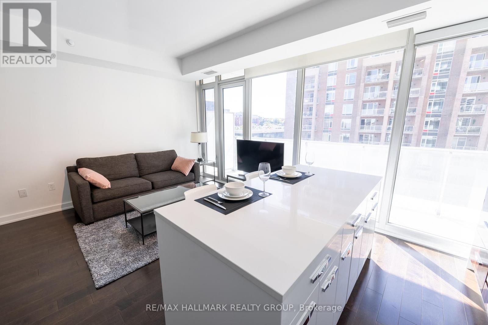 502 - 111 Champagne Avenue, Ottawa, Ontario  K1S 5V3 - Photo 10 - X12377204