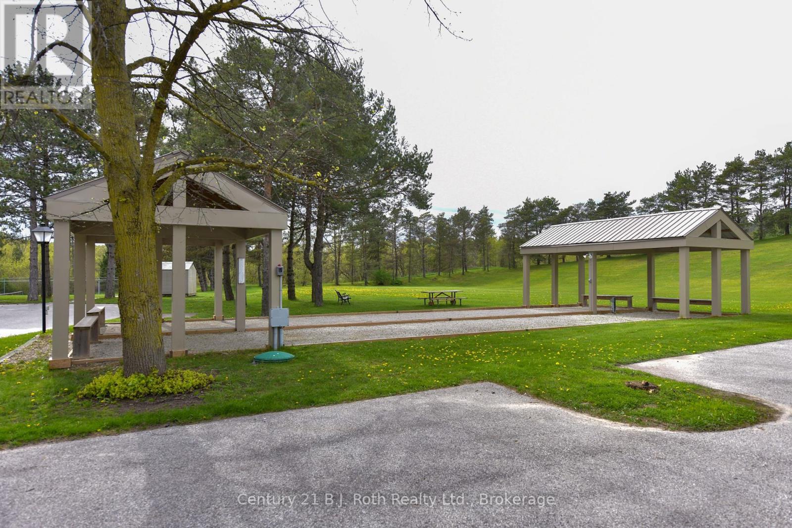 56 Tecumseth Pines Drive, New Tecumseth, Ontario  L0G 1W0 - Photo 43 - N12377199
