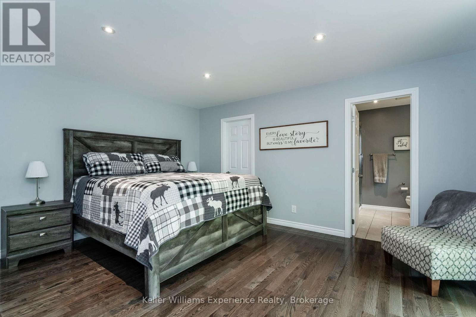 27 Meadows Avenue, Tay, Ontario  L0K 1E0 - Photo 15 - S12377000