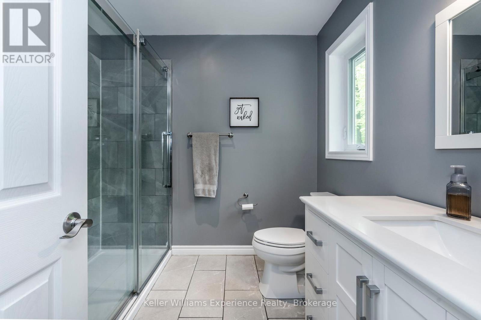 27 Meadows Avenue, Tay, Ontario  L0K 1E0 - Photo 17 - S12377000
