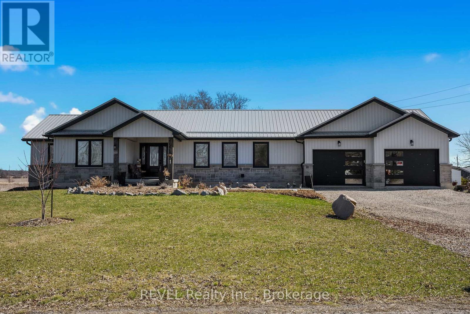 8 Reicheld Road, Haldimand, Ontario  N0A 1P0 - Photo 1 - X12377073