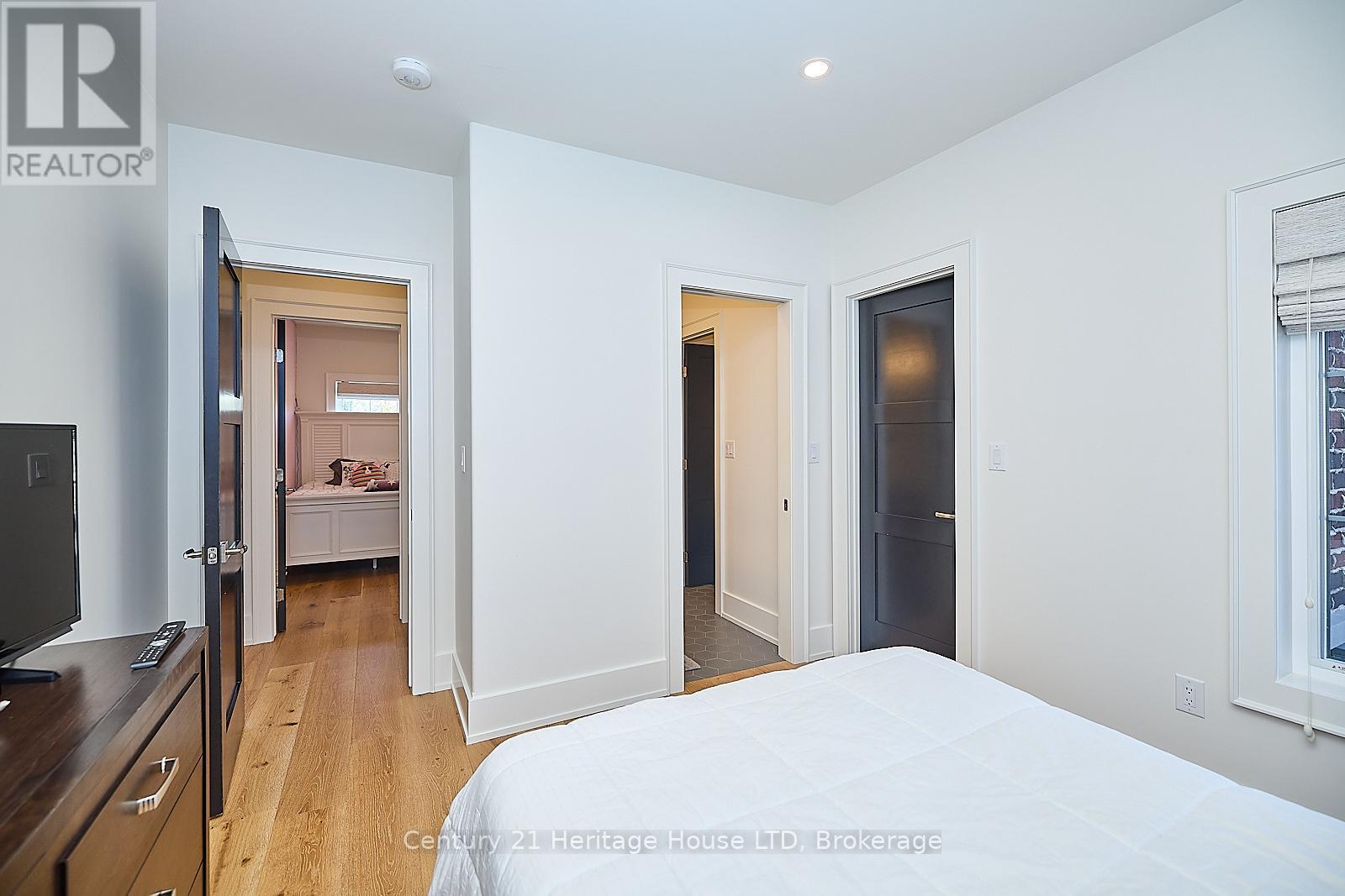 1716 Rebecca Street, Fort Erie, Ontario  L2A 5M4 - Photo 21 - X12377107