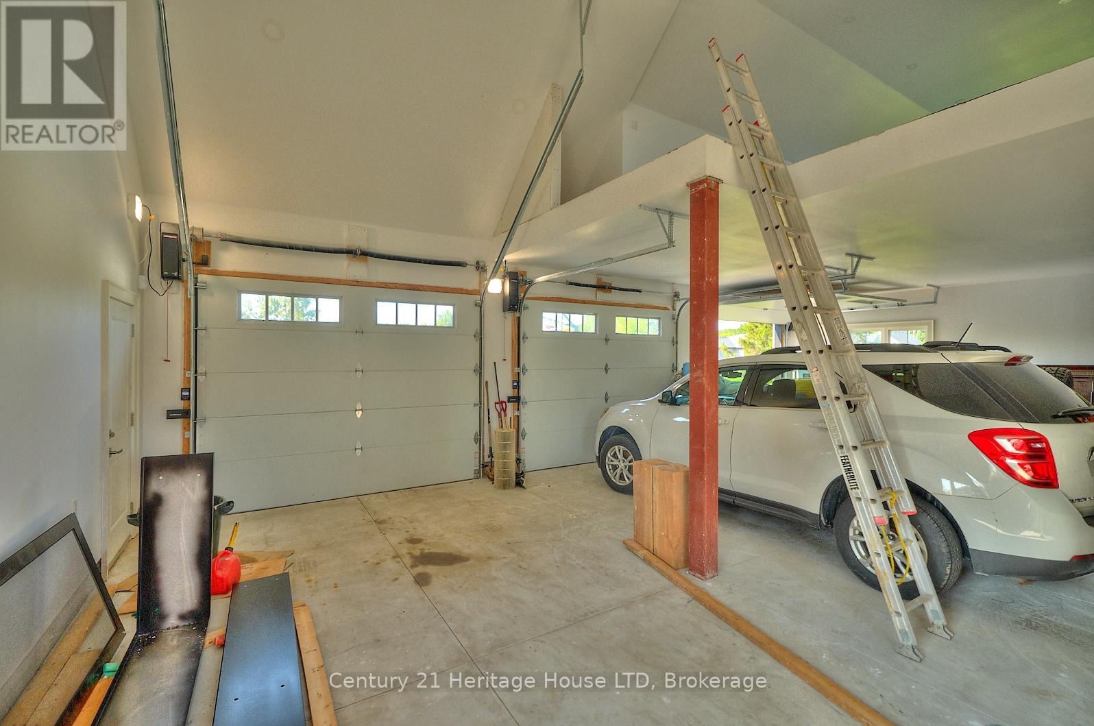 1716 Rebecca Street, Fort Erie, Ontario  L2A 5M4 - Photo 31 - X12377107