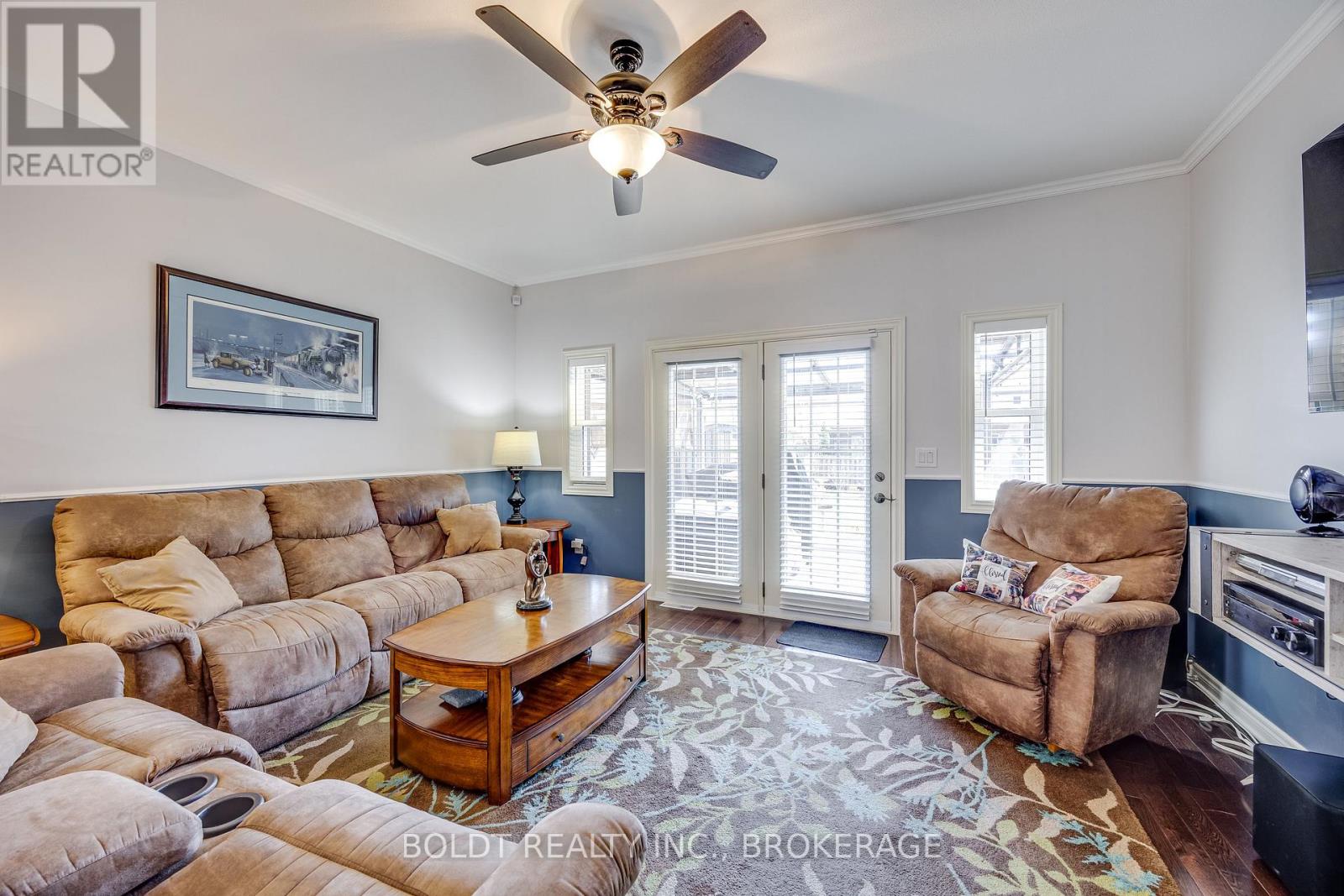 1127 Pelham Street, Pelham, Ontario  L3C 3E4 - Photo 11 - X12377174