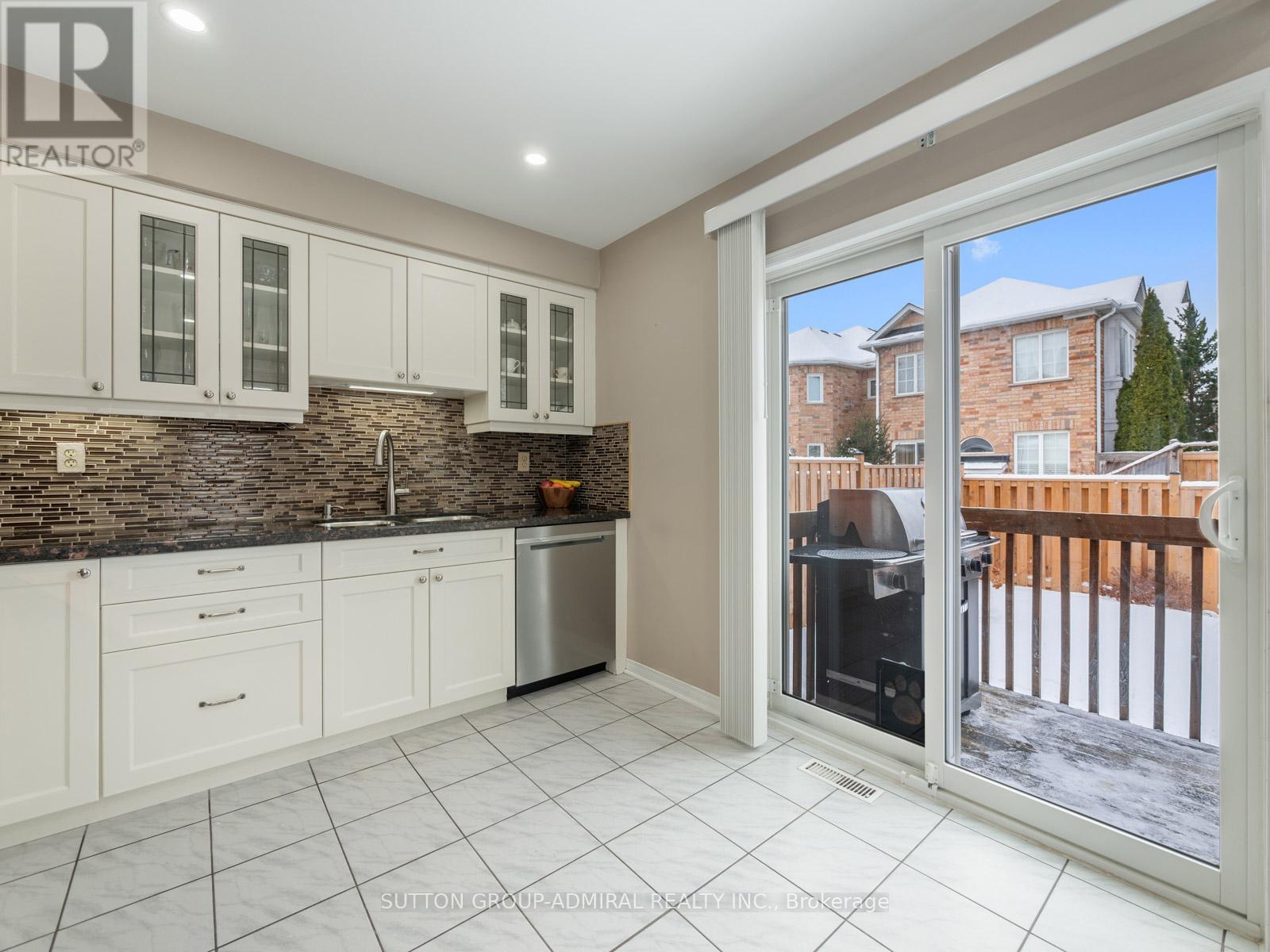 2 Marathon Avenue, Vaughan, Ontario  L4K 5H1 - Photo 7 - N12376860