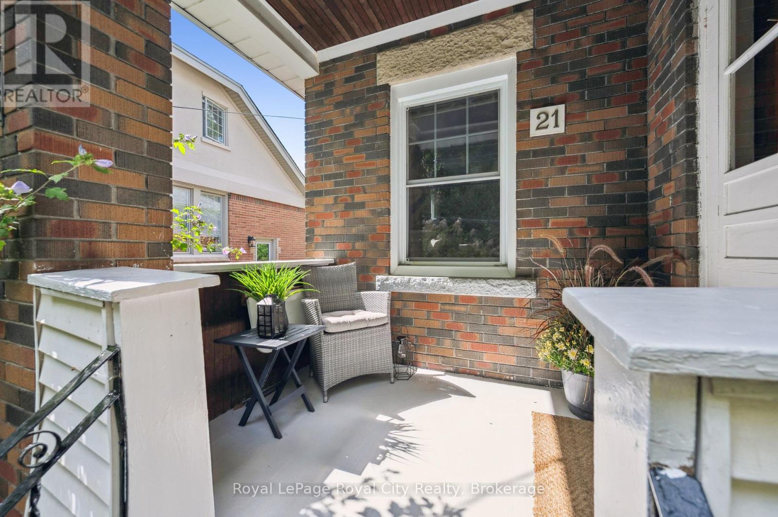 Property at 21 JAMES STREET W image 4