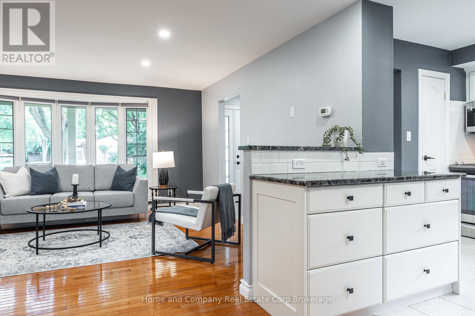 8 Murray Hill Road, Stratford, Ontario  N5A 7J8 - Photo 18 - X12377128