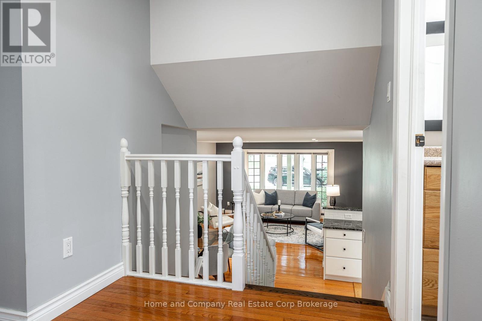 8 Murray Hill Road, Stratford, Ontario  N5A 7J8 - Photo 19 - X12377128
