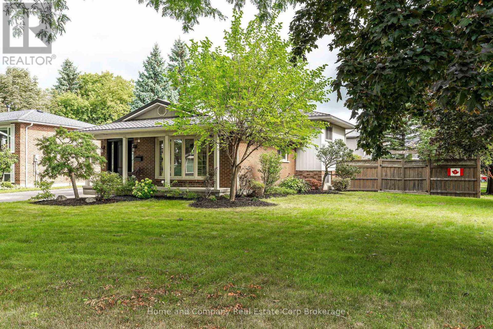 8 Murray Hill Road, Stratford, Ontario  N5A 7J8 - Photo 37 - X12377128