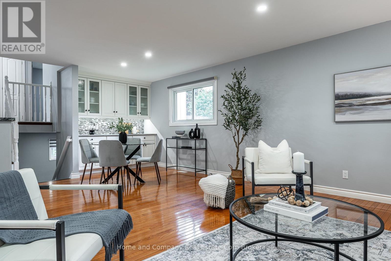 8 Murray Hill Road, Stratford, Ontario  N5A 7J8 - Photo 8 - X12377128
