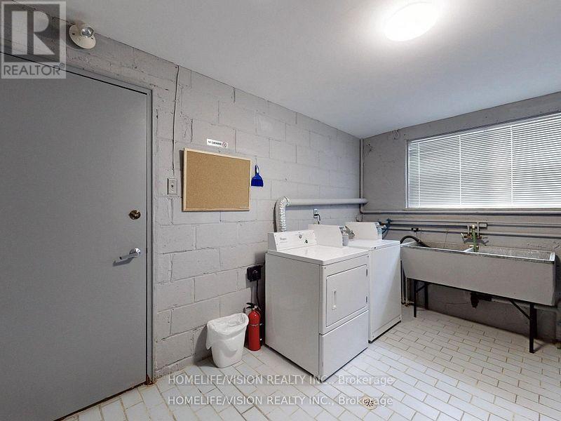 3 - 9901 Yonge Street, Richmond Hill, Ontario  L4C 1V1 - Photo 18 - N12376972