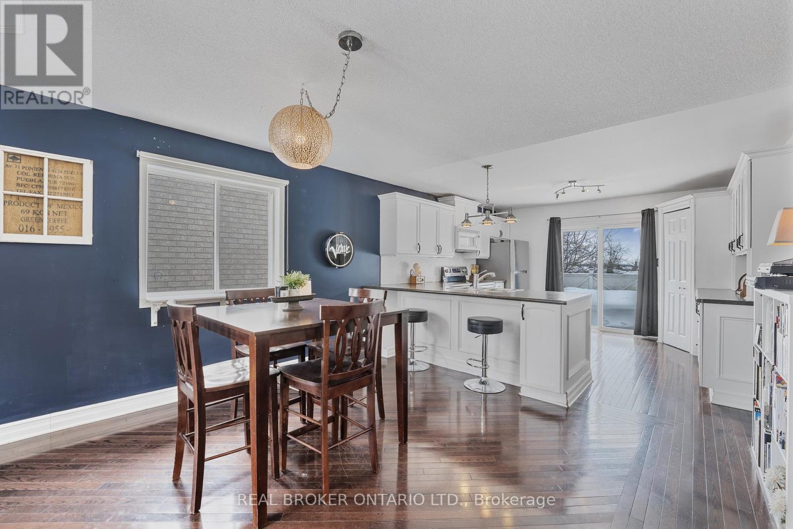 22 Dykstra Drive, Barrie (Holly), Ontario  L4N 0E2 - Photo 11 - S12376929