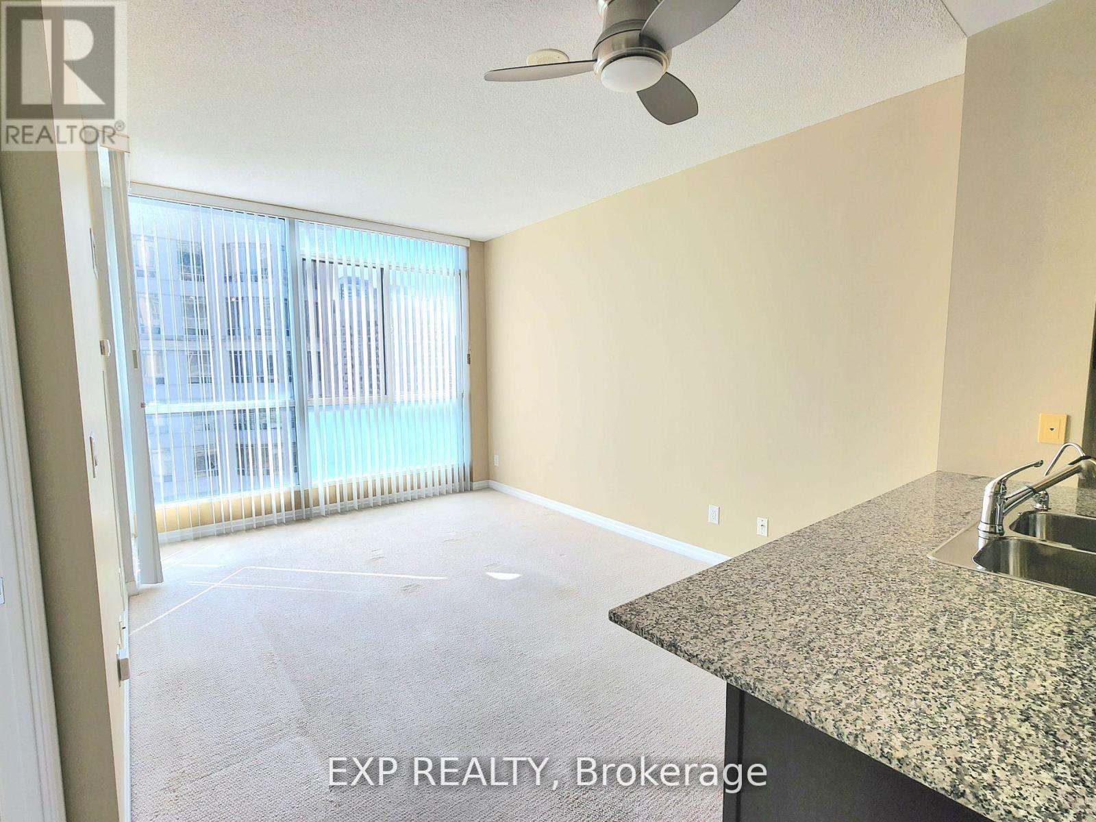 2801 - 225 Webb Drive, Mississauga, Ontario  L5B 4P2 - Photo 6 - W12376845