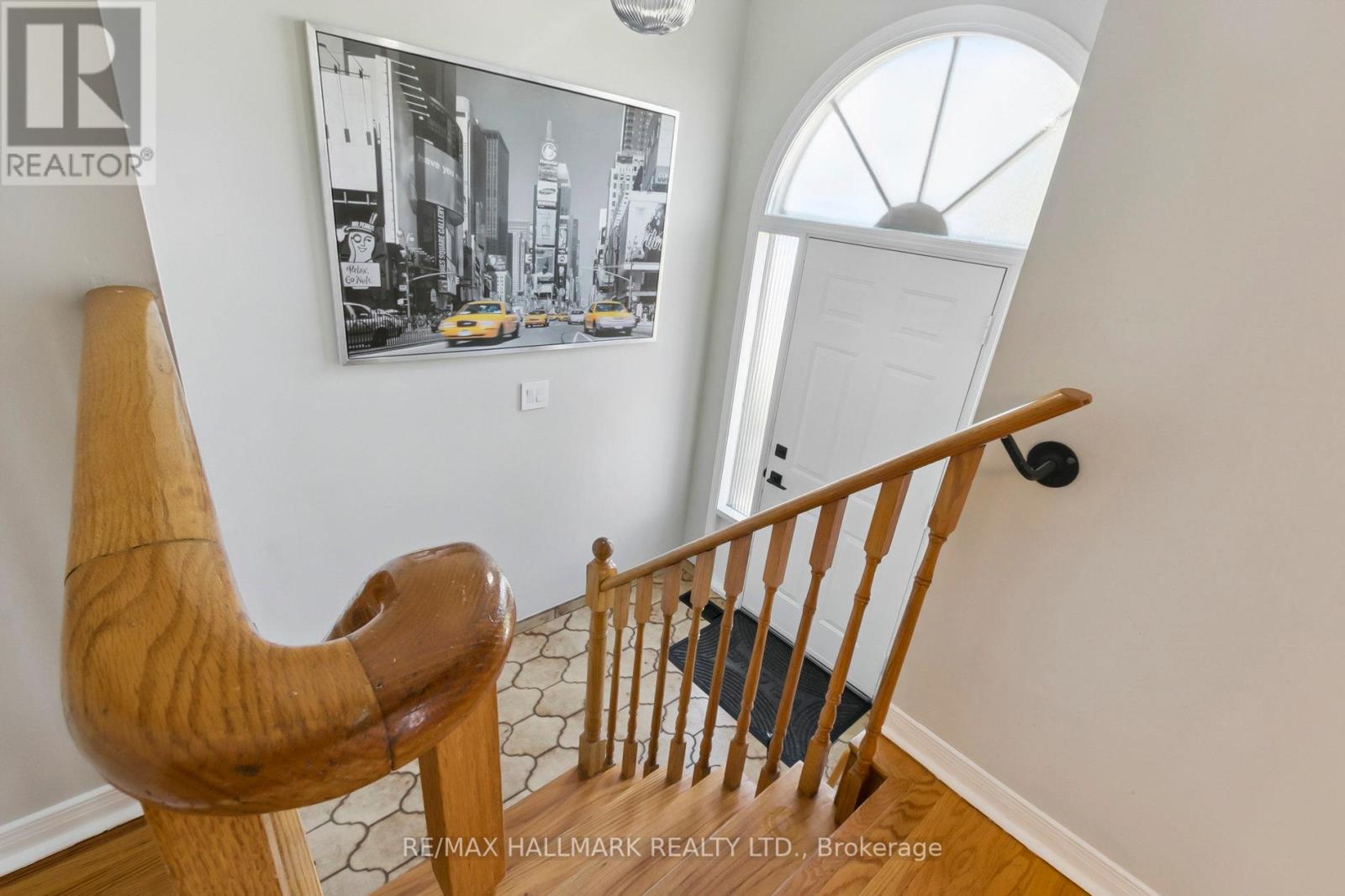 Property at 13 FONTHILL PLACE image 5