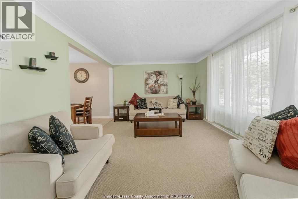 1 Sutton Drive, Leamington, Ontario  N8H 4P3 - Photo 12 - 25022220