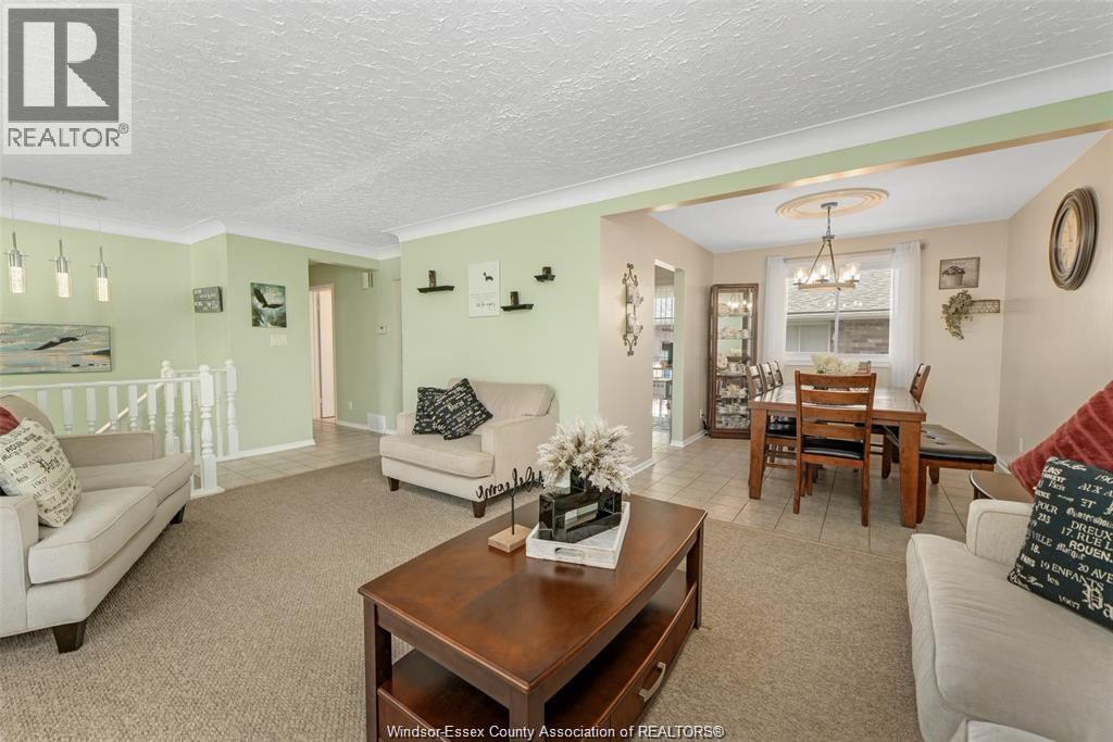 1 Sutton Drive, Leamington, Ontario  N8H 4P3 - Photo 14 - 25022220