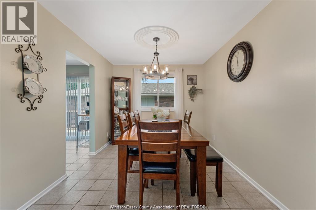 1 Sutton Drive, Leamington, Ontario  N8H 4P3 - Photo 15 - 25022220