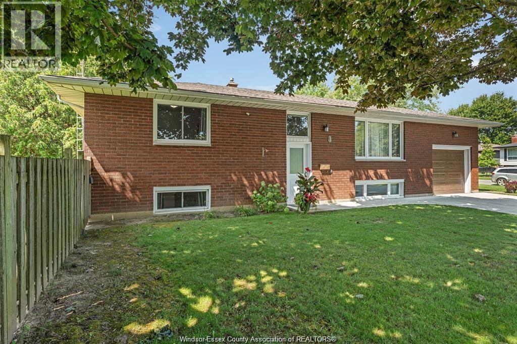 1 Sutton Drive, Leamington, Ontario  N8H 4P3 - Photo 4 - 25022220