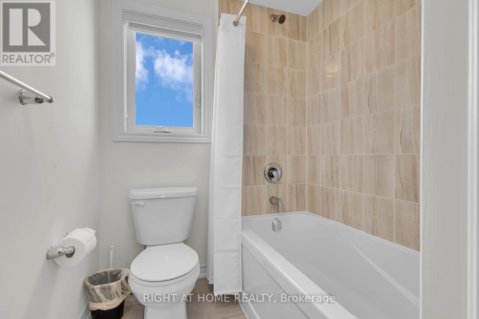 1125 Trailsview Avenue E, Cobourg, Ontario  K9A 4J5 - Photo 17 - X12376244