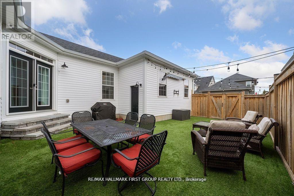 8 Bridges Boulevard, Port Hope, Ontario  L1A 0C8 - Photo 44 - X12376920