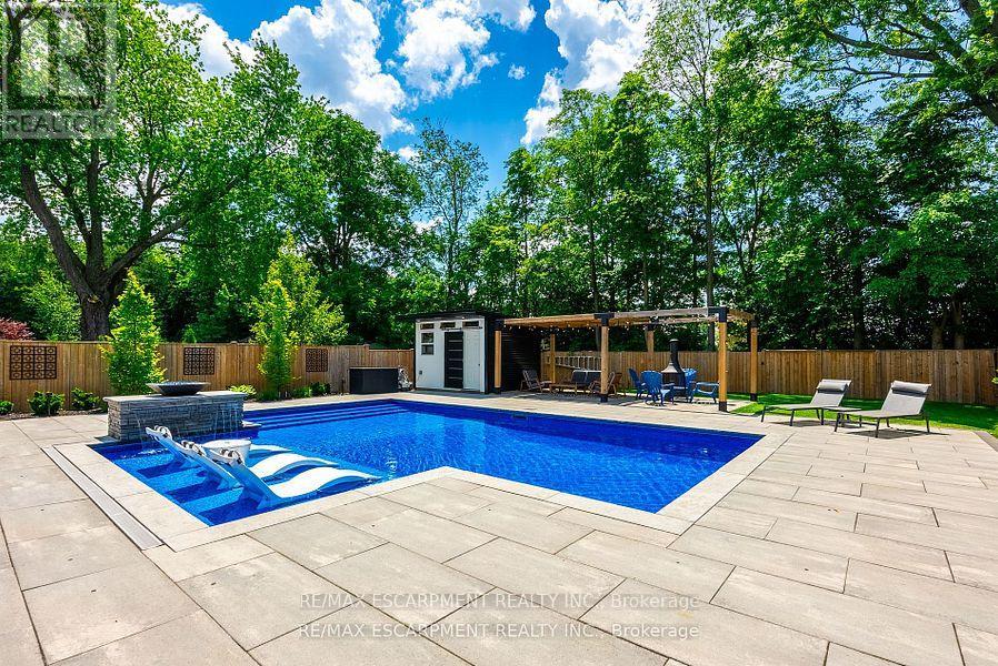 86 Valleyview Drive, Hamilton, Ontario  L9G 2A5 - Photo 47 - X12376945