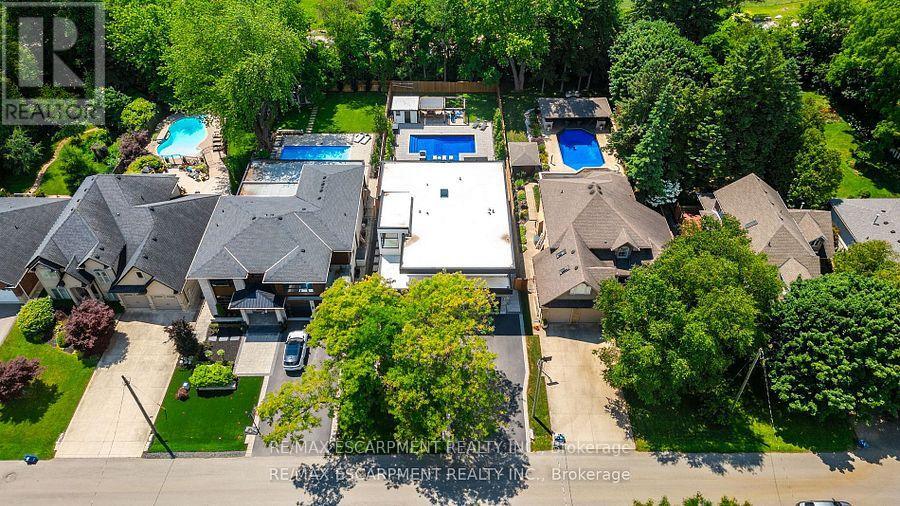 86 Valleyview Drive, Hamilton, Ontario  L9G 2A5 - Photo 48 - X12376945