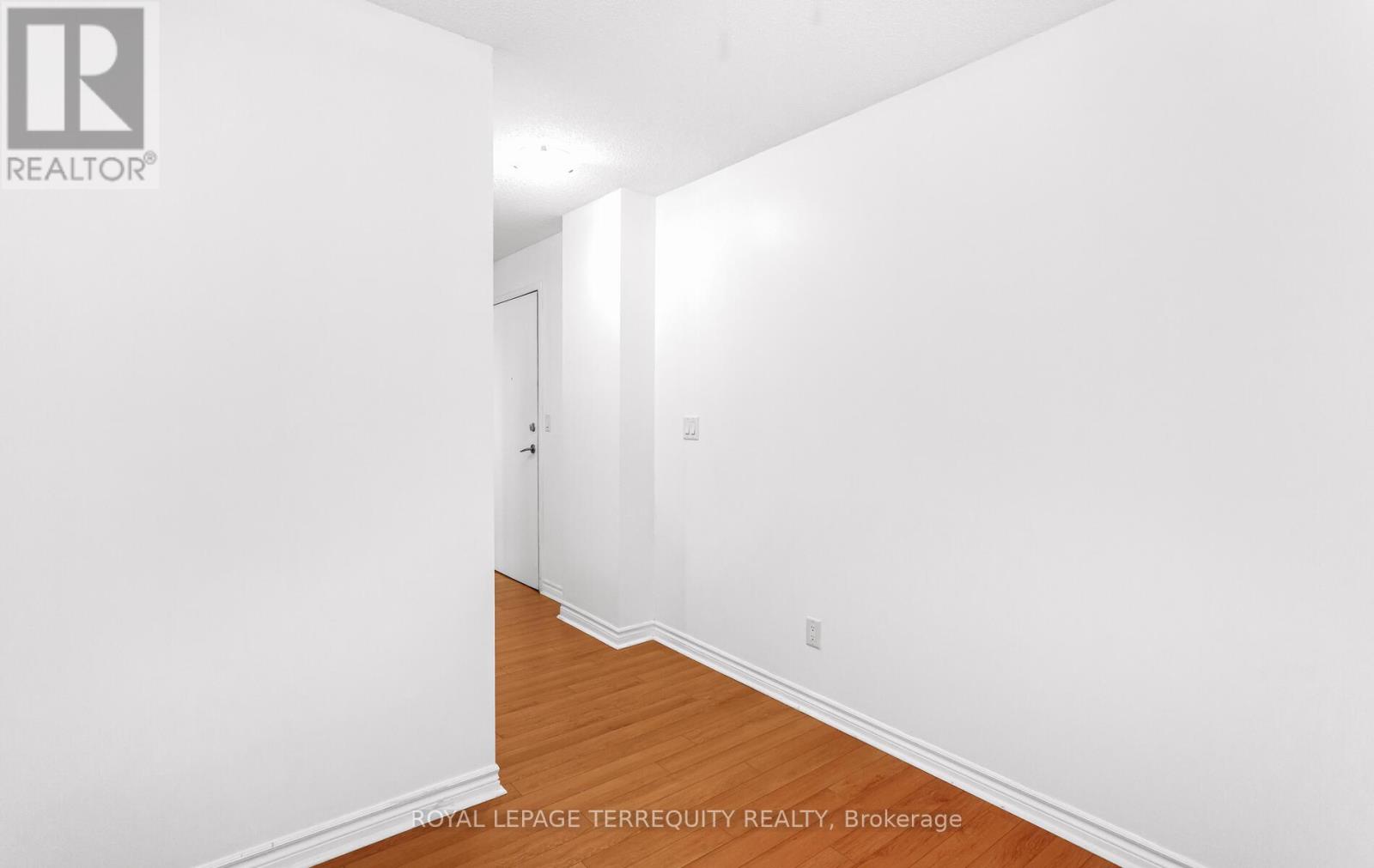 2828 - 3888 Duke Of York Boulevard, Mississauga, Ontario  L5B 4P5 - Photo 21 - W12373985