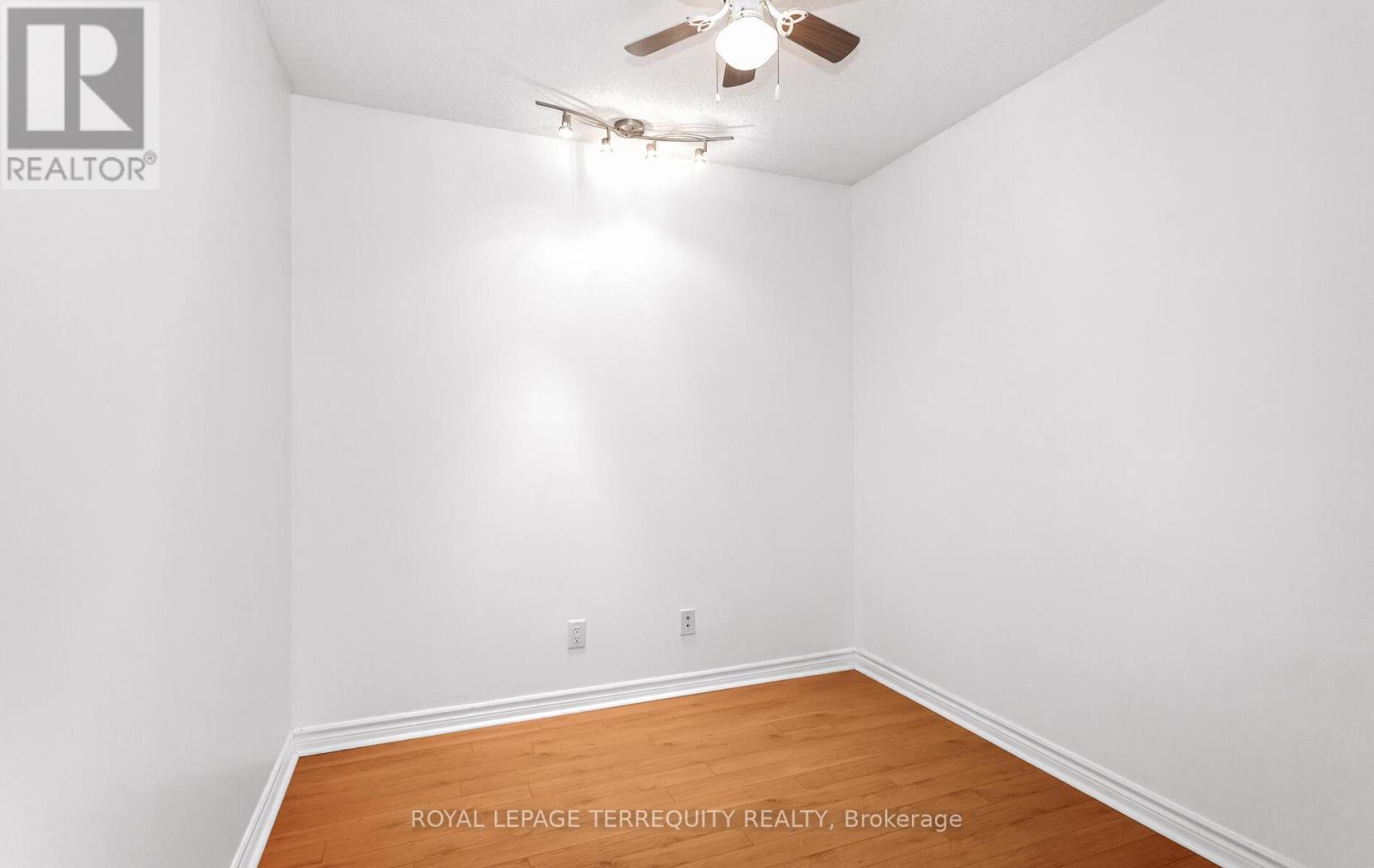 2828 - 3888 Duke Of York Boulevard, Mississauga, Ontario  L5B 4P5 - Photo 20 - W12373985
