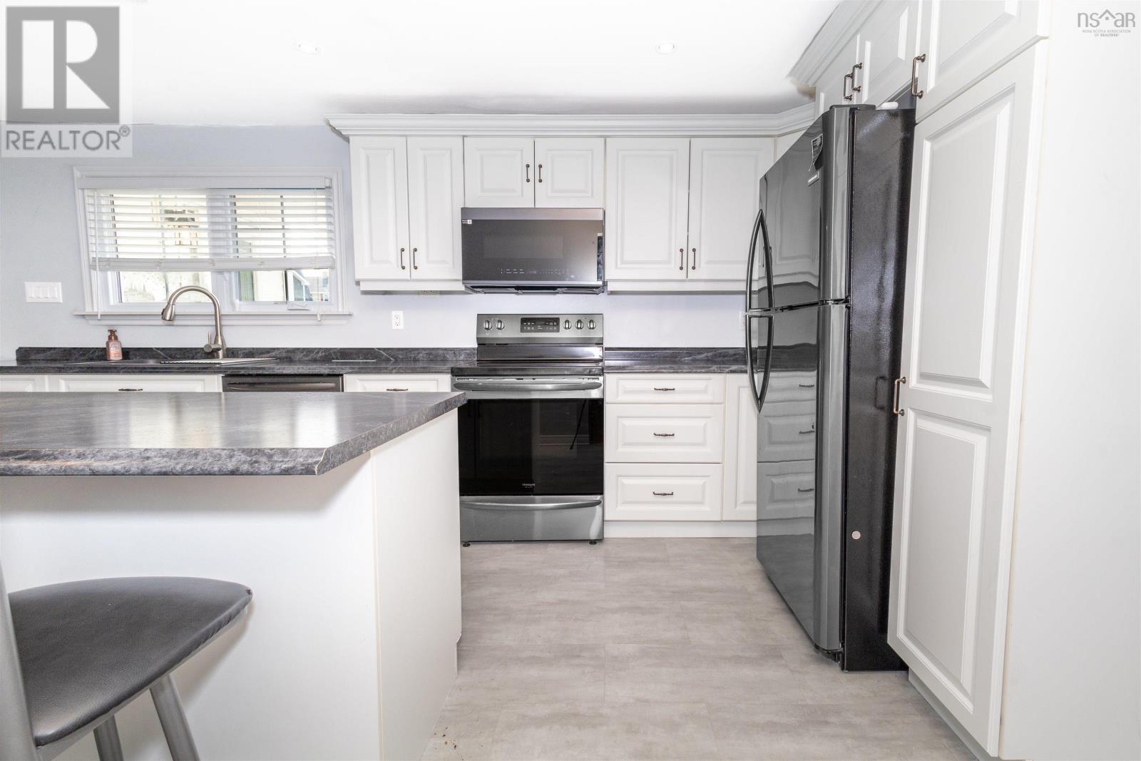 116 Brookland Street, Glace Bay, Nova Scotia  B1A 1B4 - Photo 6 - 202519518