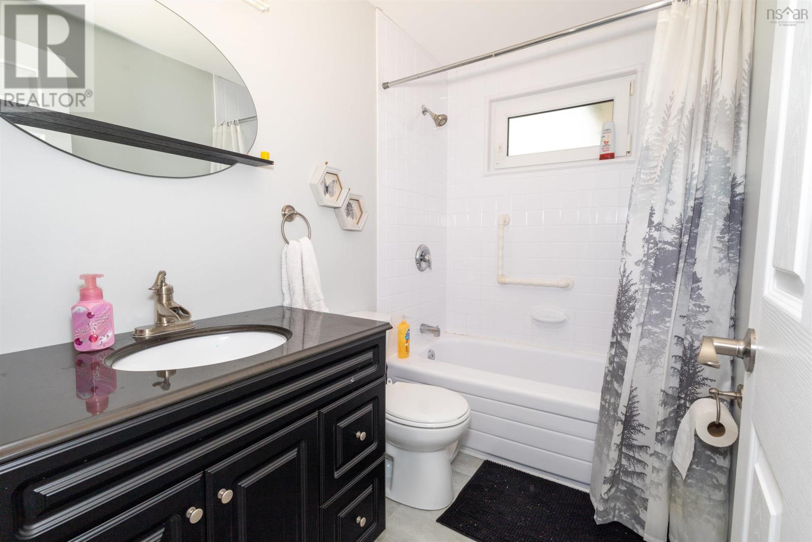 116 Brookland Street, Glace Bay, Nova Scotia  B1A 1B4 - Photo 17 - 202519518