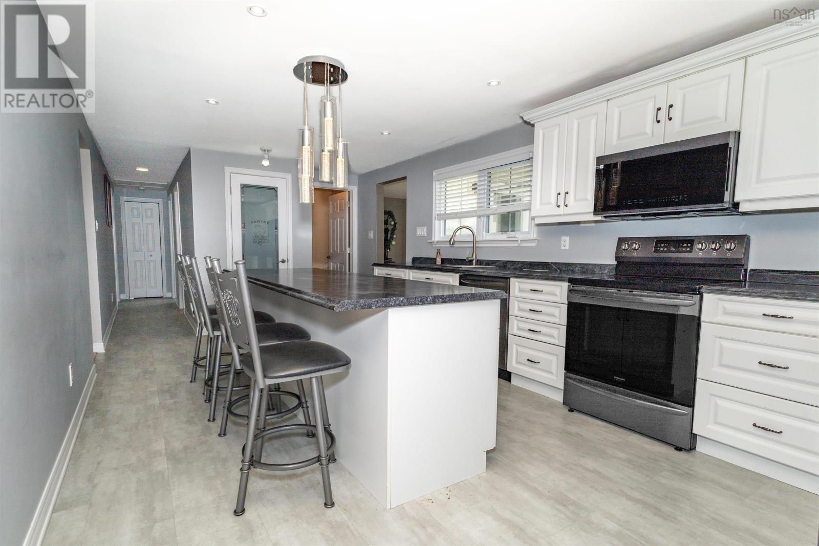 116 Brookland Street, Glace Bay, Nova Scotia  B1A 1B4 - Photo 12 - 202519518